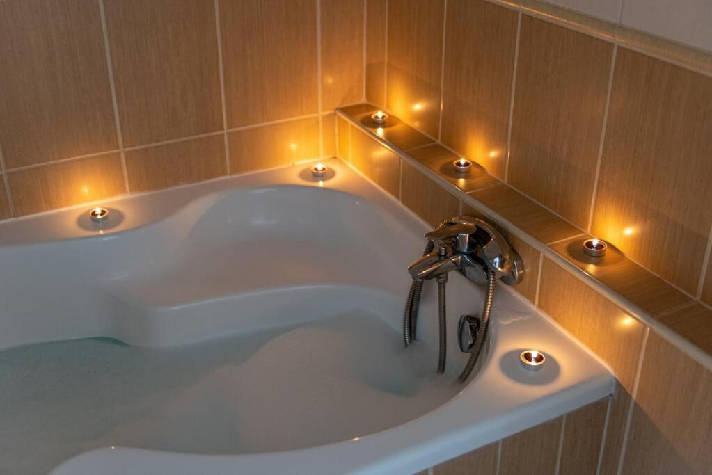 Apartmán Spacious And Bright Flat Between Airport & Center Budapešť Exteriér fotografie