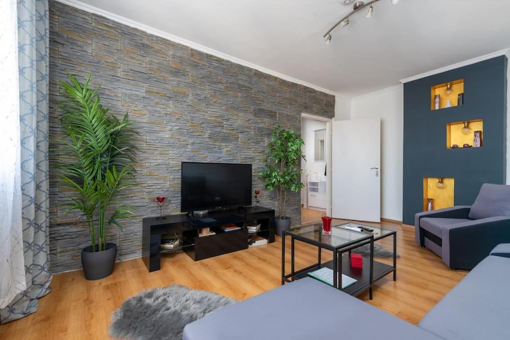 Apartmán Spacious And Bright Flat Between Airport & Center Budapešť Exteriér fotografie